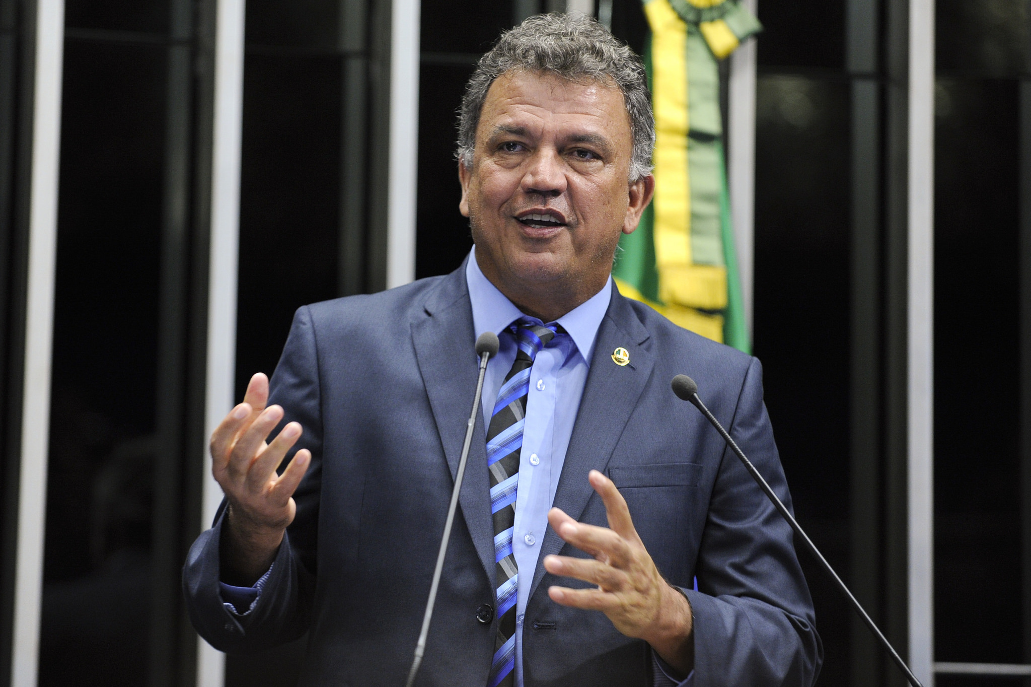 O senador Sérgio Petecão