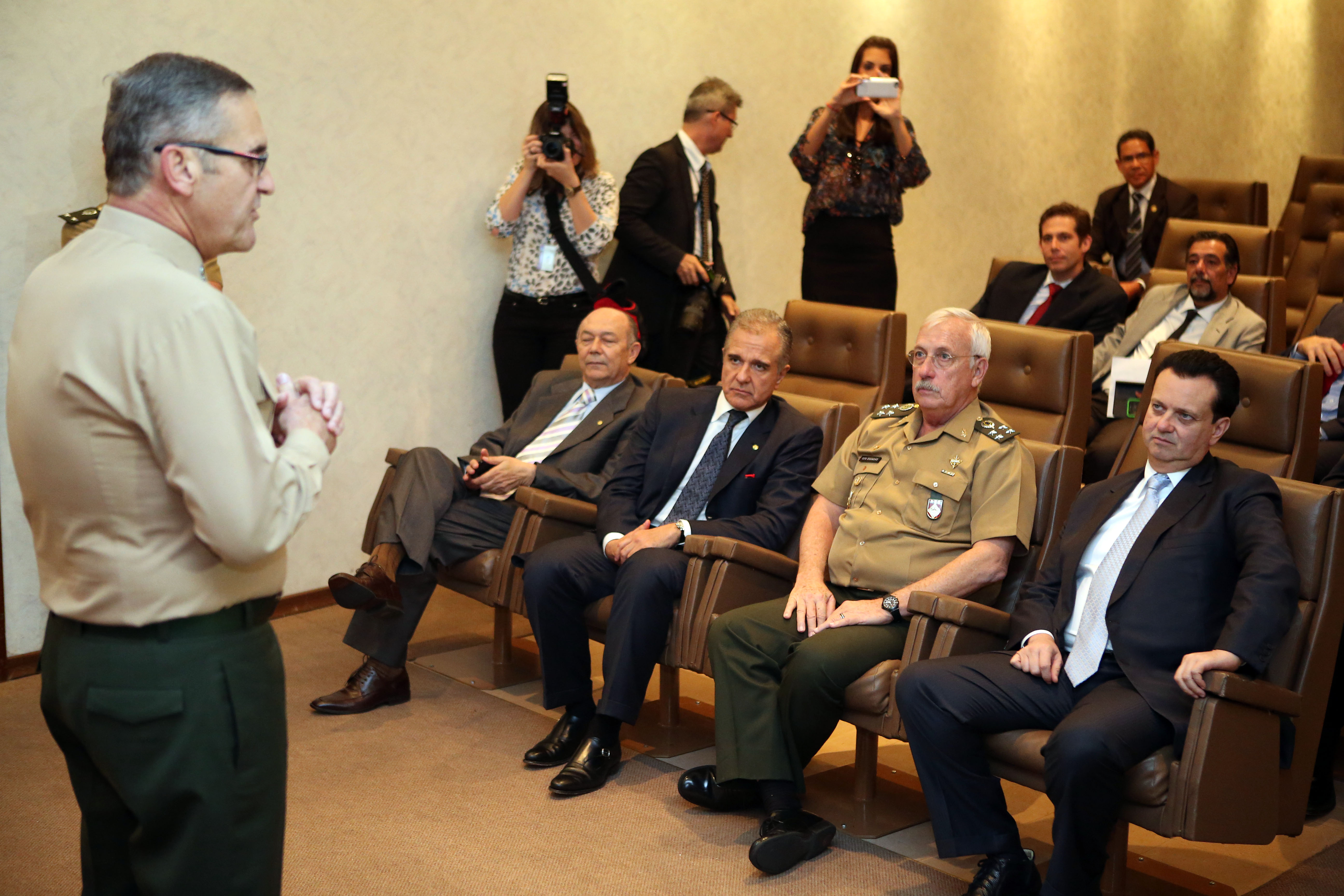 Kassab participa de encontro no QG do Exército para conhecer o software ABIM.