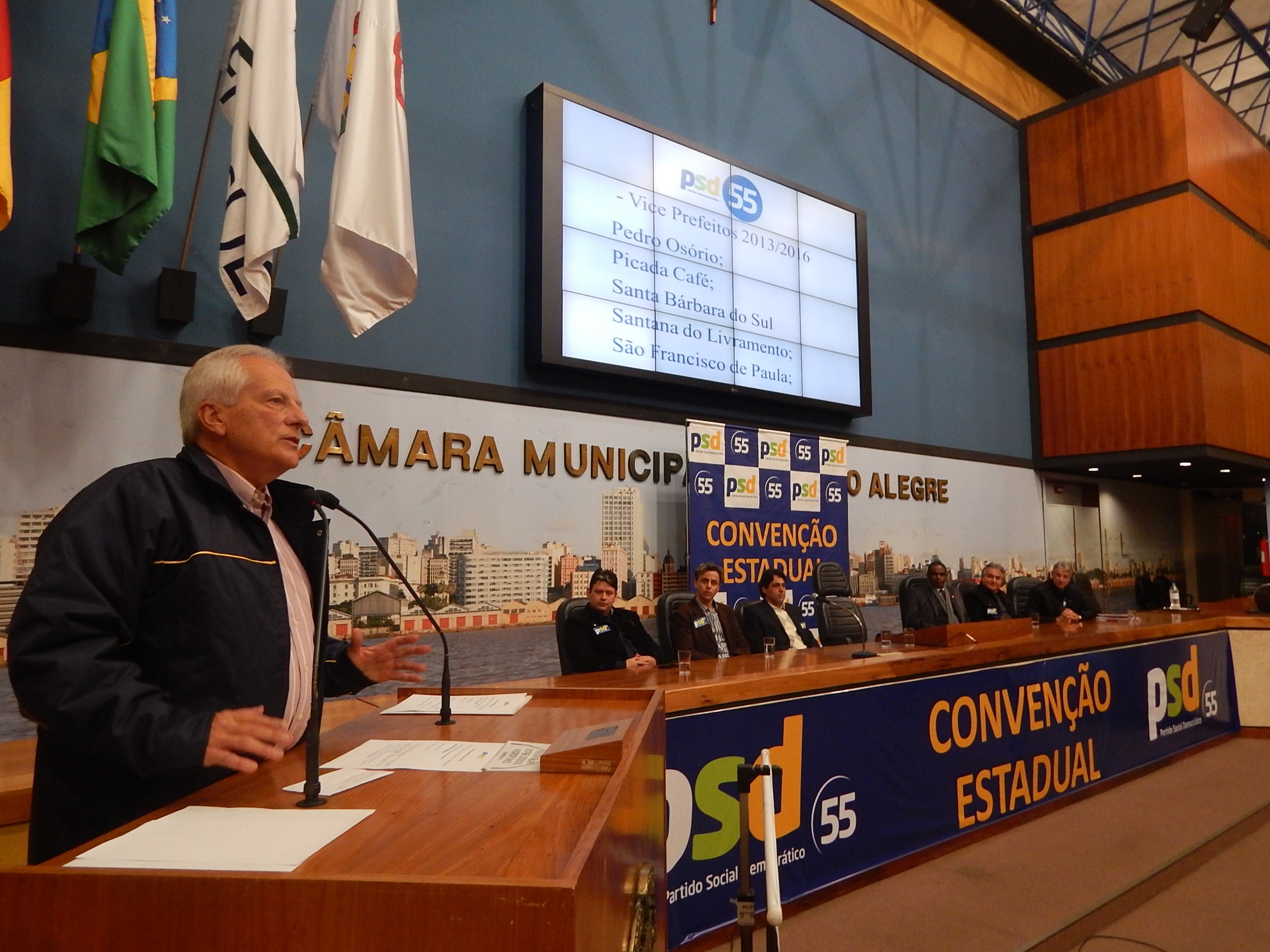 “Nós como sociedade somos atualmente os principais responsáveis pela mudança. Se vocês querem um estado e um país melhor, venham e participem”, concluiu Cairoli. 