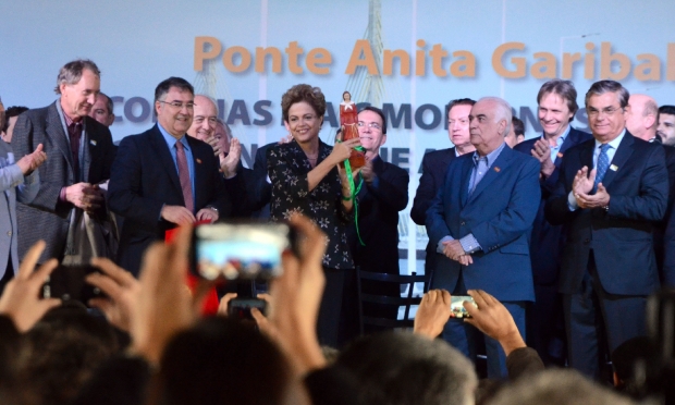 Colombo e Dilma - Ponte em Laguna - Foto Julio Cavalheiro-Secom