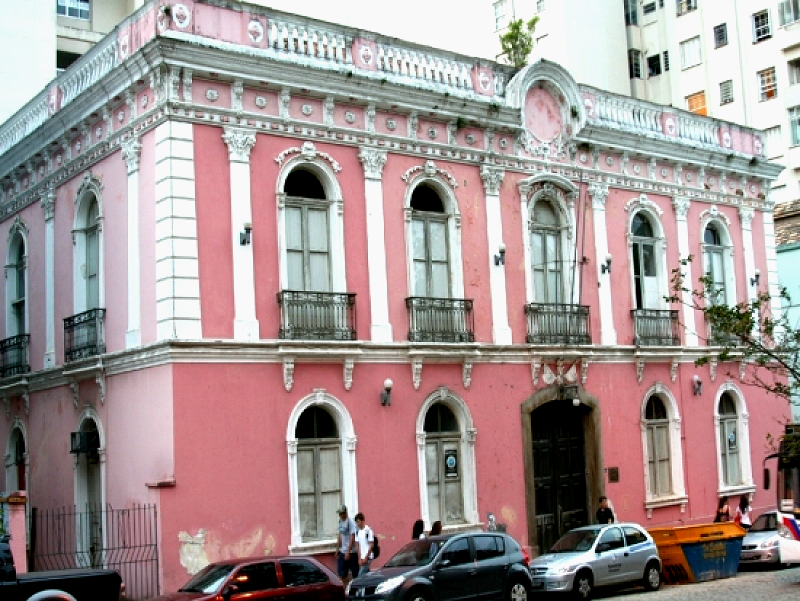 A Casa de Câmara e Cadeia será entregue em março de 2016 para abrigar um museu de referência histórica para a cidade.