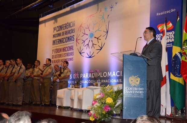 Colombo na conferência de relações internacionais