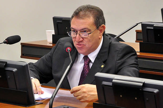 Deputado Átila Lins (AM) – Foto: Cláudio Araújo