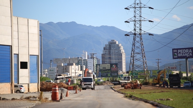 palhoca_-_avenida_das_torres_