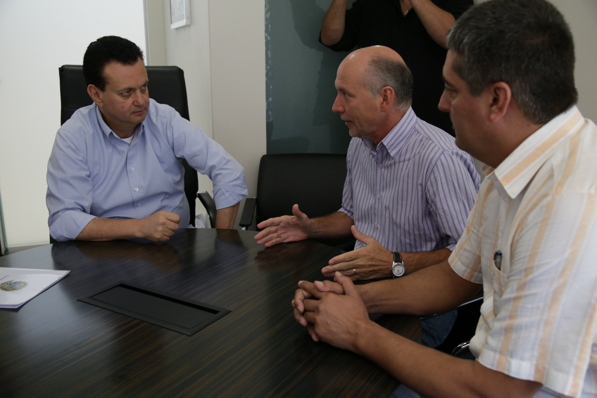 Ministro Kassab conversa com prefeitos em Itapeva