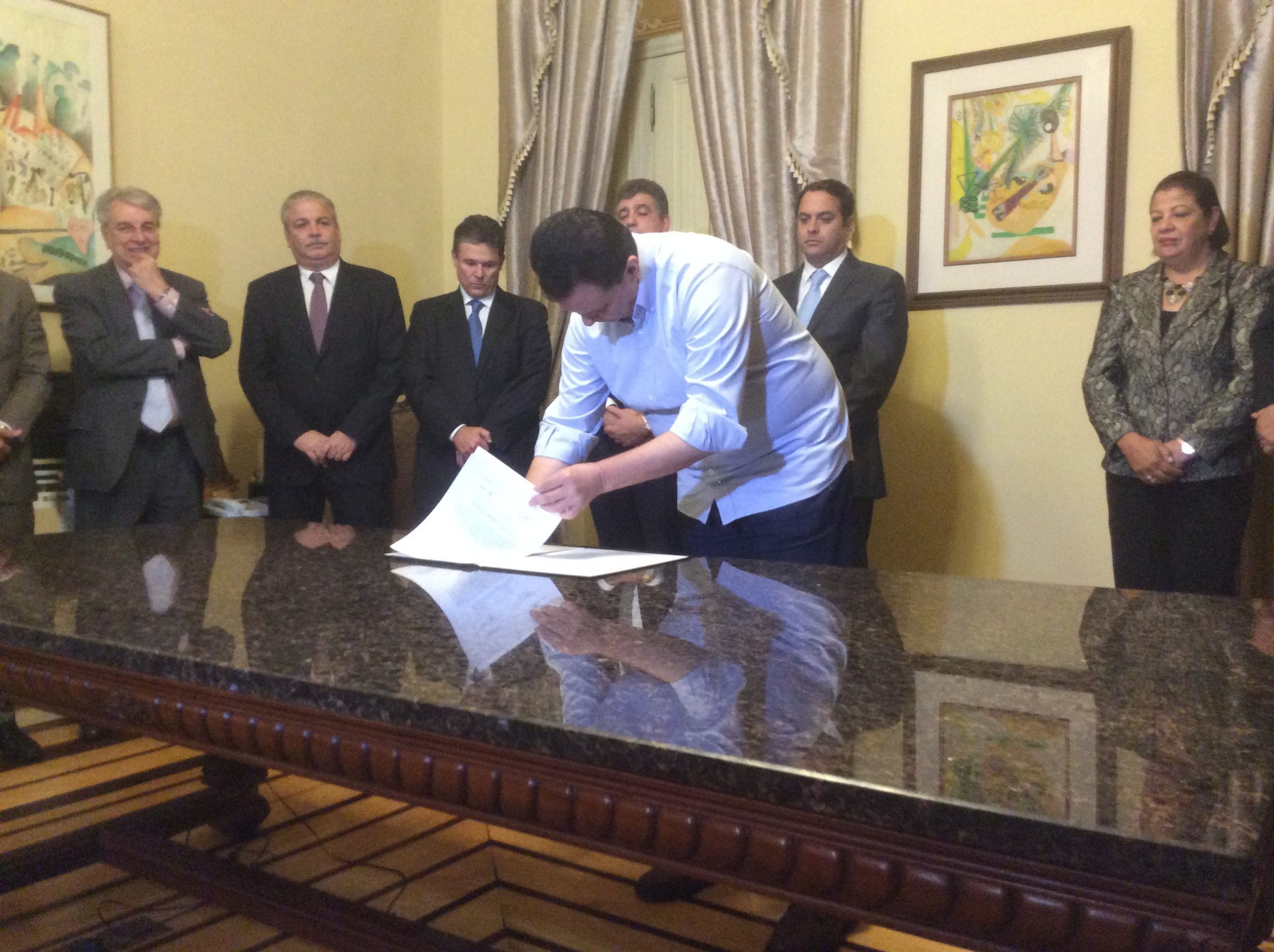 Kassab assina autorizações para obras em Pernambuco